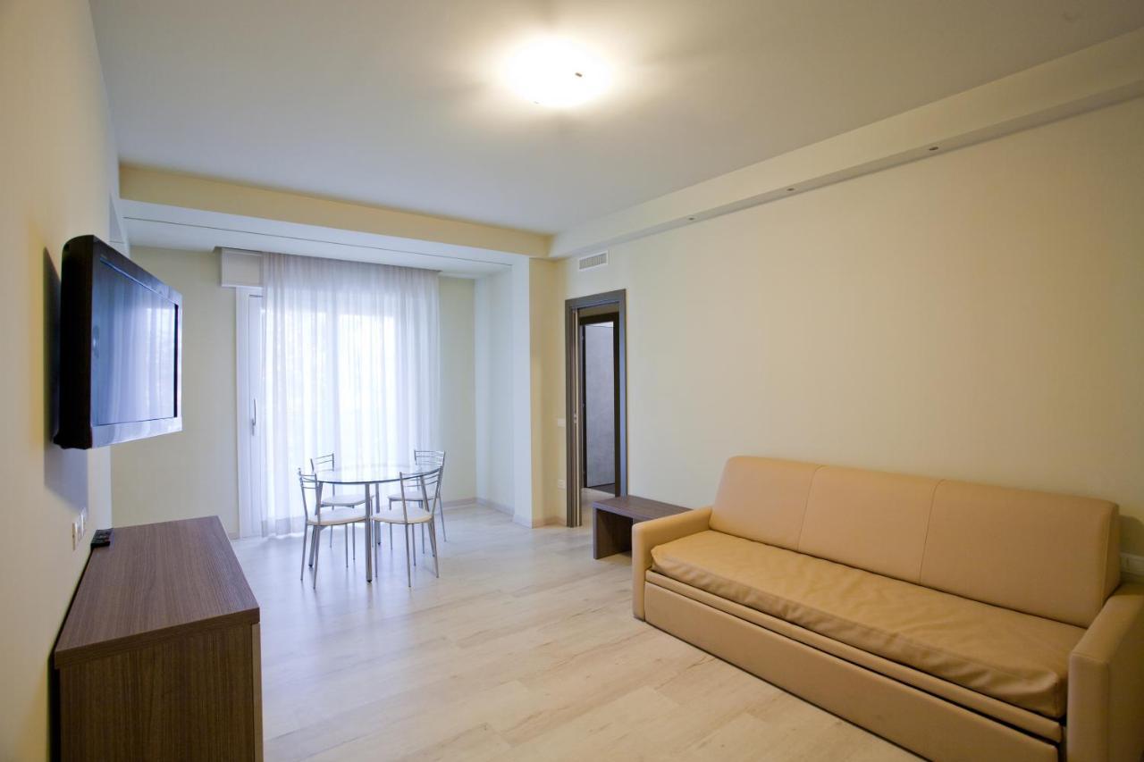 Residence Elisabetta Cesenatico Exterior foto
