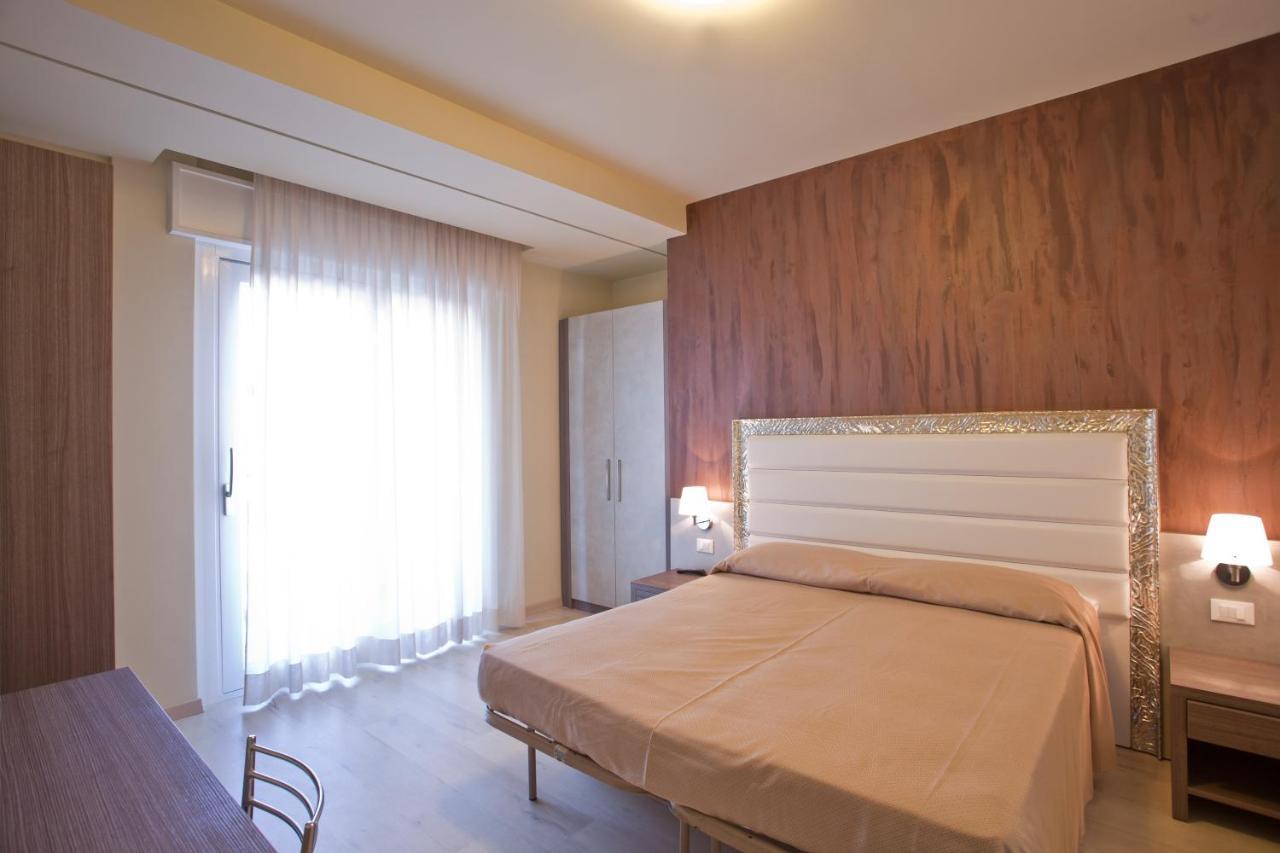 Residence Elisabetta Cesenatico Exterior foto